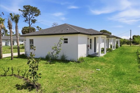 Villa ou maison à louer à Port Charlotte, Floride: 3 chambres № 2176560 - photo 3