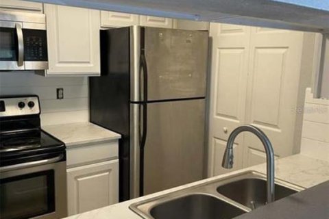 Copropriété à louer à Casselberry, Floride: 3 chambres, 91.6 m2 № 2425340 - photo 12