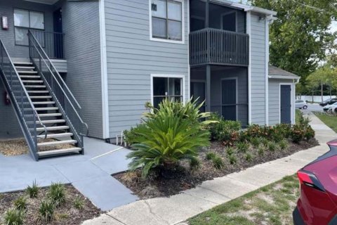 Copropriété à louer à Casselberry, Floride: 3 chambres, 91.6 m2 № 2425340 - photo 2