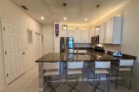 Touwnhouse à vendre à Kissimmee, Floride: 3 chambres, 148.92 m2 № 2347299 - photo 8