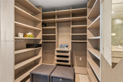 Condominio en alquiler en Sunny Isles Beach, Florida, 4 dormitorios, 249.16 m2 № 2053127 - foto 20