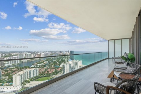 Condominio en alquiler en Sunny Isles Beach, Florida, 4 dormitorios, 249.16 m2 № 2053127 - foto 4