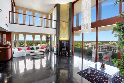 Copropriété à vendre à Miami, Floride: 3 chambres, 411.56 m2 № 2011680 - photo 3