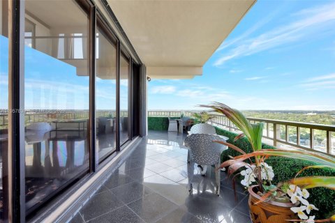 Copropriété à vendre à Miami, Floride: 3 chambres, 411.56 m2 № 2011680 - photo 20