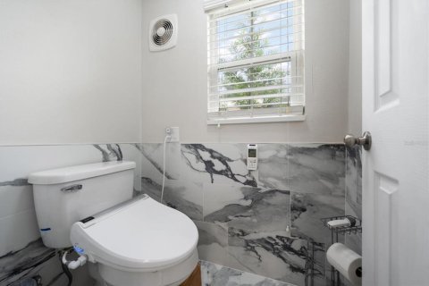 House in Dunedin, Florida 3 bedrooms, 175.49 sq.m. № 2418754 - photo 17
