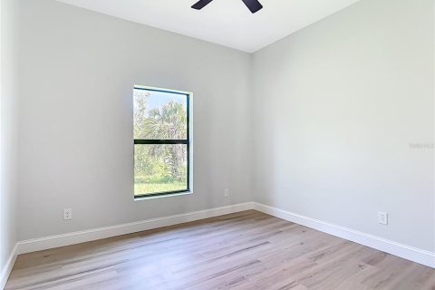 House in Port Charlotte, Florida 3 bedrooms, 151.43 sq.m. № 1866969 - photo 7