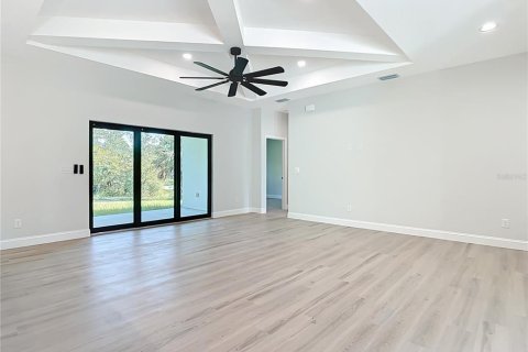 House in Port Charlotte, Florida 3 bedrooms, 151.43 sq.m. № 1866969 - photo 16