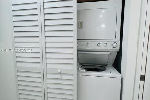 Снять в аренду квартиру в Майами, Флорида 2 спальни, 70.61м2, № 1989584 - фото 27