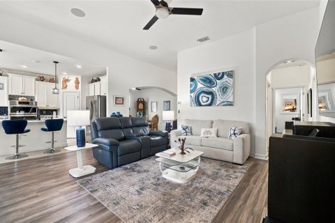 Villa ou maison à vendre à Winter Haven, Floride: 2 chambres, 173.82 m2 № 2419595 - photo 4