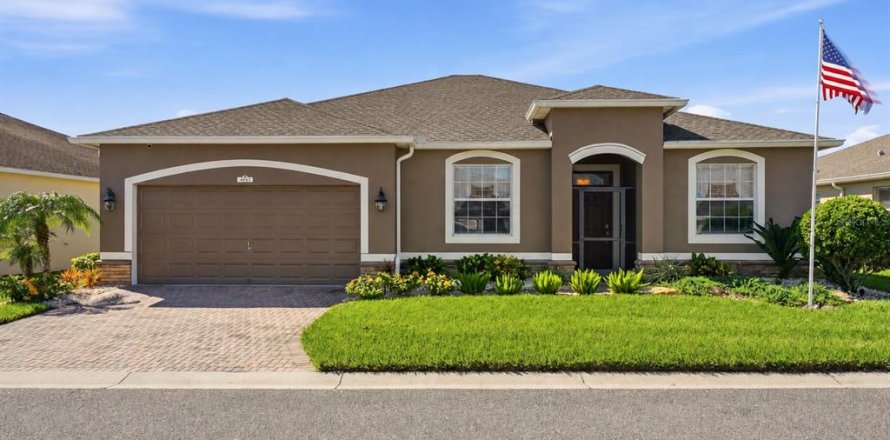 Villa ou maison à Winter Haven, Floride 2 chambres, 173.82 m2 № 2419595