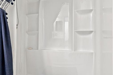 Villa ou maison à vendre à Winter Haven, Floride: 2 chambres, 173.82 m2 № 2419595 - photo 25
