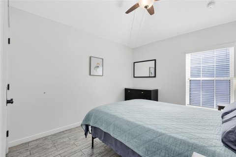 Commercial property in Winter Park, Florida 6 bedrooms, 212.19 sq.m. № 1525335 - photo 17