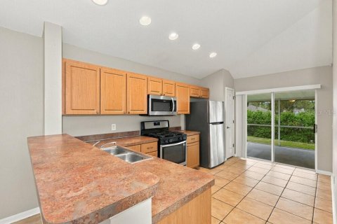 Villa ou maison à louer à Fish Hawk, Floride: 3 chambres, 124.02 m2 № 2423951 - photo 8