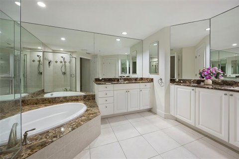 Купить кондоминиум в Оспри, Флорида 6 комнат, 167.13м2, № 2229561 - фото 24