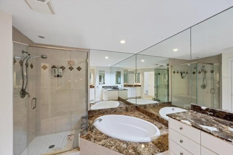 Купить кондоминиум в Оспри, Флорида 6 комнат, 167.13м2, № 2229561 - фото 25