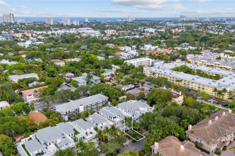Adosado en venta en Fort Lauderdale, Florida, 4 dormitorios, 325.16 m2 № 2168013 - foto 4