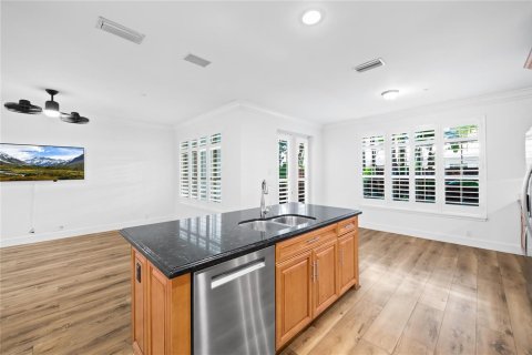 Adosado en venta en Fort Lauderdale, Florida, 4 dormitorios, 325.16 m2 № 2168013 - foto 17