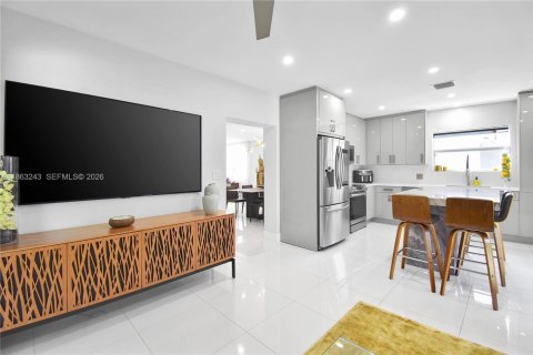 Villa ou maison à vendre à Miami, Floride: 3 chambres, 152.36 m2 № 2055103 - photo 24