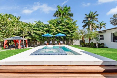 Villa ou maison à vendre à Miami, Floride: 3 chambres, 152.36 m2 № 2055103 - photo 30