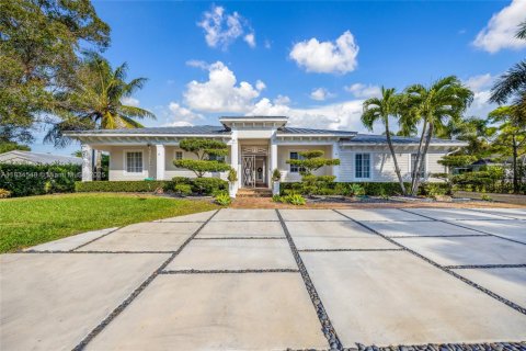 House in Southwest Ranches, Florida 8 bedrooms, 532.52 sq.m. № 1816396 - photo 5