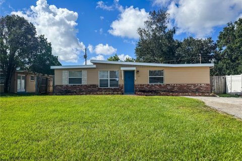 Casa en alquiler en Seminole, Florida, 4 dormitorios, 129.6 m2 № 1916474 - foto 2