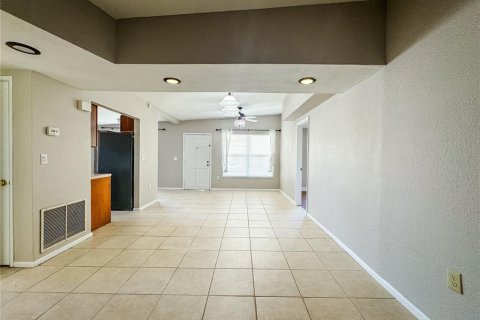 Casa en alquiler en Seminole, Florida, 4 dormitorios, 129.6 m2 № 1916474 - foto 8