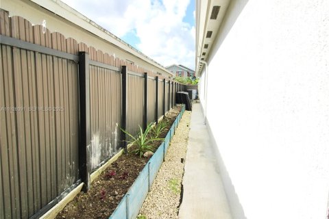 Villa ou maison à louer à Florida City, Floride: 3 chambres, 141.3 m2 № 1986141 - photo 17