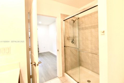 Villa ou maison à louer à Florida City, Floride: 3 chambres, 141.3 m2 № 1986141 - photo 16