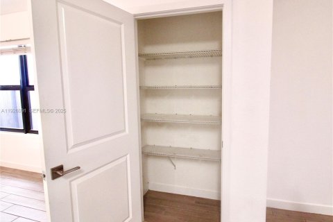 Villa ou maison à louer à Florida City, Floride: 3 chambres, 141.3 m2 № 1986141 - photo 7