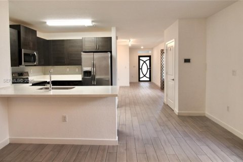 Villa ou maison à louer à Florida City, Floride: 3 chambres, 141.3 m2 № 1986141 - photo 6