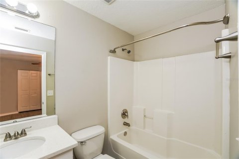 Villa ou maison à louer à Palmetto, Floride: 3 chambres, 106.65 m2 № 1908848 - photo 12
