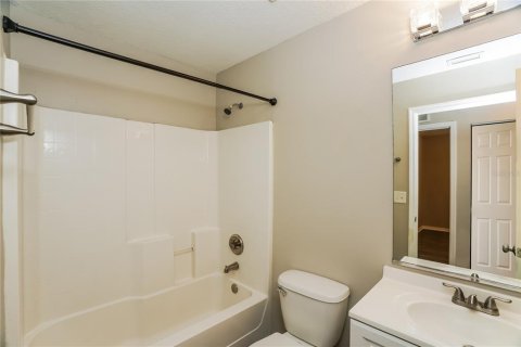 Casa en alquiler en Palmetto, Florida, 3 dormitorios, 106.65 m2 № 1908848 - foto 13
