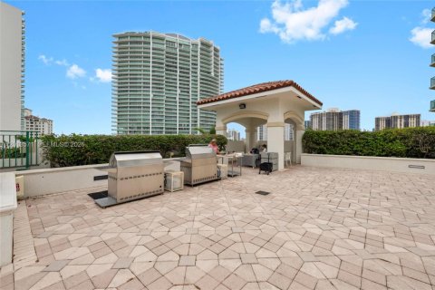 Condo in Aventura, Florida, 2 bedrooms № 2145708 - photo 18