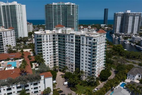 Condo in Aventura, Florida, 2 bedrooms № 2145708