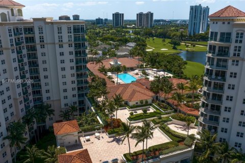 Condo in Aventura, Florida, 2 bedrooms № 2145708 - photo 16