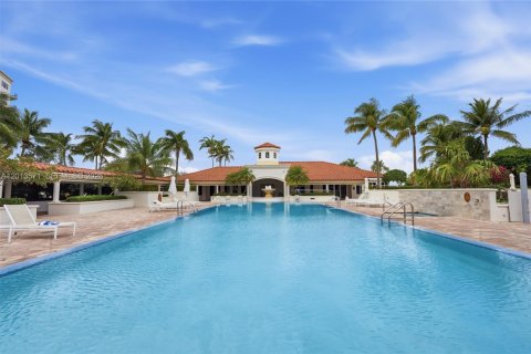Condo in Aventura, Florida, 2 bedrooms № 2145708 - photo 19