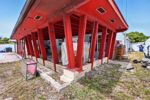 Casa en venta en Miami, Florida, 4 dormitorios, 187.38 m2 № 1766233 - foto 5