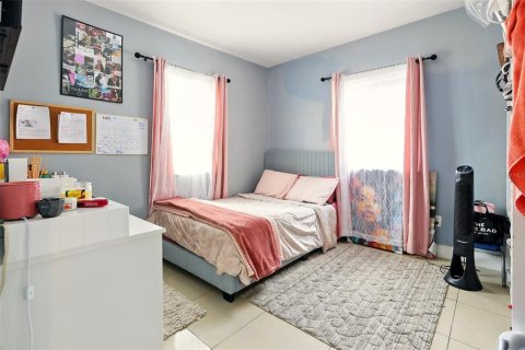 Casa en venta en Miami, Florida, 4 dormitorios, 187.38 m2 № 1766233 - foto 18