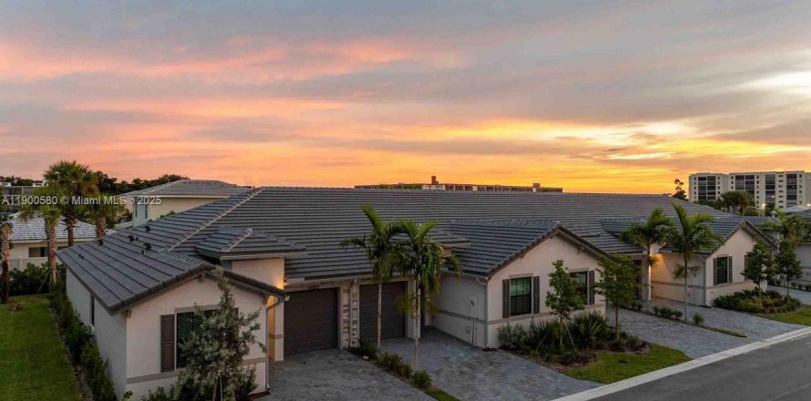 Villa ou maison à Delray Beach, Floride 3 chambres, 123.37 m2 № 1973520