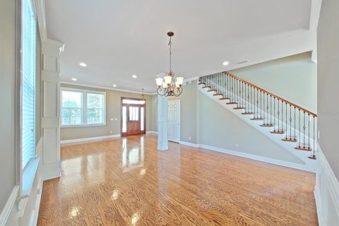 Casa en alquiler en Tampa, Florida, 4 dormitorios, 330.08 m2 № 1787886 - foto 9