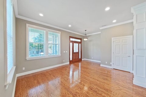 Casa en alquiler en Tampa, Florida, 4 dormitorios, 330.08 m2 № 1787886 - foto 7