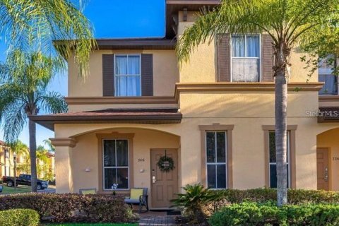 Townhouse in Davenport, Florida 4 bedrooms, 172.43 sq.m. № 2121484