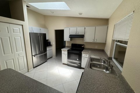 Casa en alquiler en Port Charlotte, Florida, 4 dormitorios, 171.68 m2 № 1901343 - foto 11