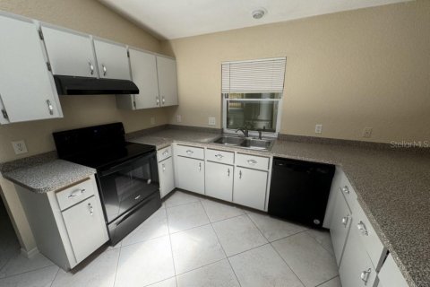 Casa en alquiler en Port Charlotte, Florida, 4 dormitorios, 171.68 m2 № 1901343 - foto 12