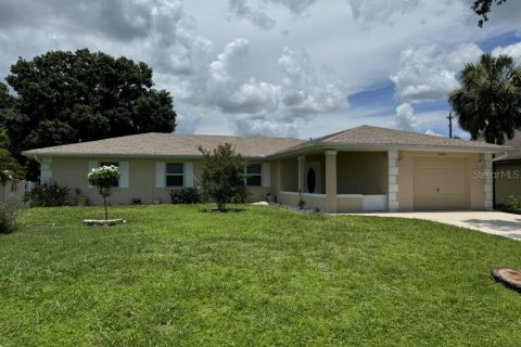 Casa en alquiler en Port Charlotte, Florida, 4 dormitorios, 171.68 m2 № 1901343 - foto 1