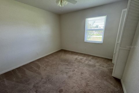 Casa en alquiler en Port Charlotte, Florida, 4 dormitorios, 171.68 m2 № 1901343 - foto 15