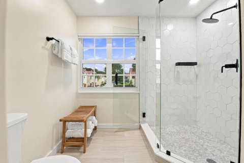 Condo in Lauderdale-by-the-Sea, Florida, 2 bedrooms  № 2382799 - photo 20