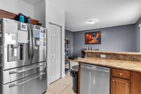 Adosado en venta en Homestead, Florida, 3 dormitorios, 158.49 m2 № 2271246 - foto 12