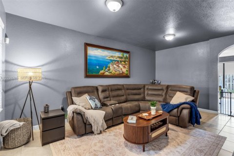 Adosado en venta en Homestead, Florida, 3 dormitorios, 158.49 m2 № 2271246 - foto 6