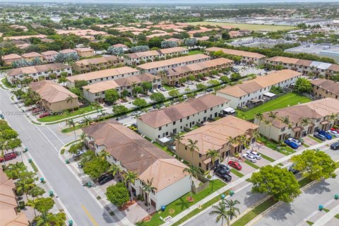 Adosado en venta en Homestead, Florida, 3 dormitorios, 158.49 m2 № 2271246 - foto 29